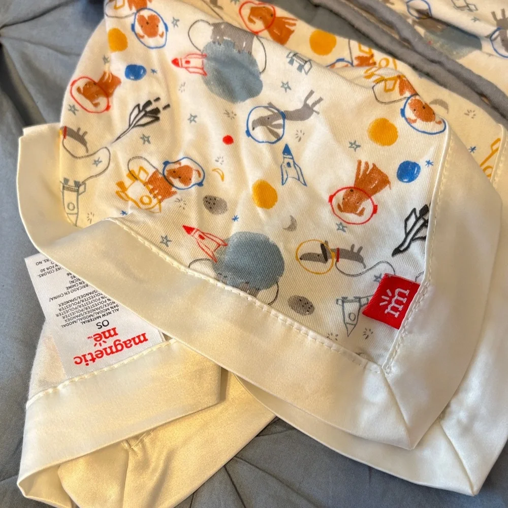 Magnetic Me Space Dog Newborn Blanket and Dog Lovey Set - Picture 5 of 10
